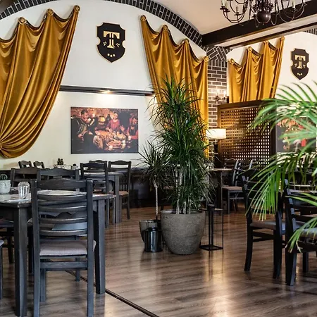 Trotuş 3* Onesti